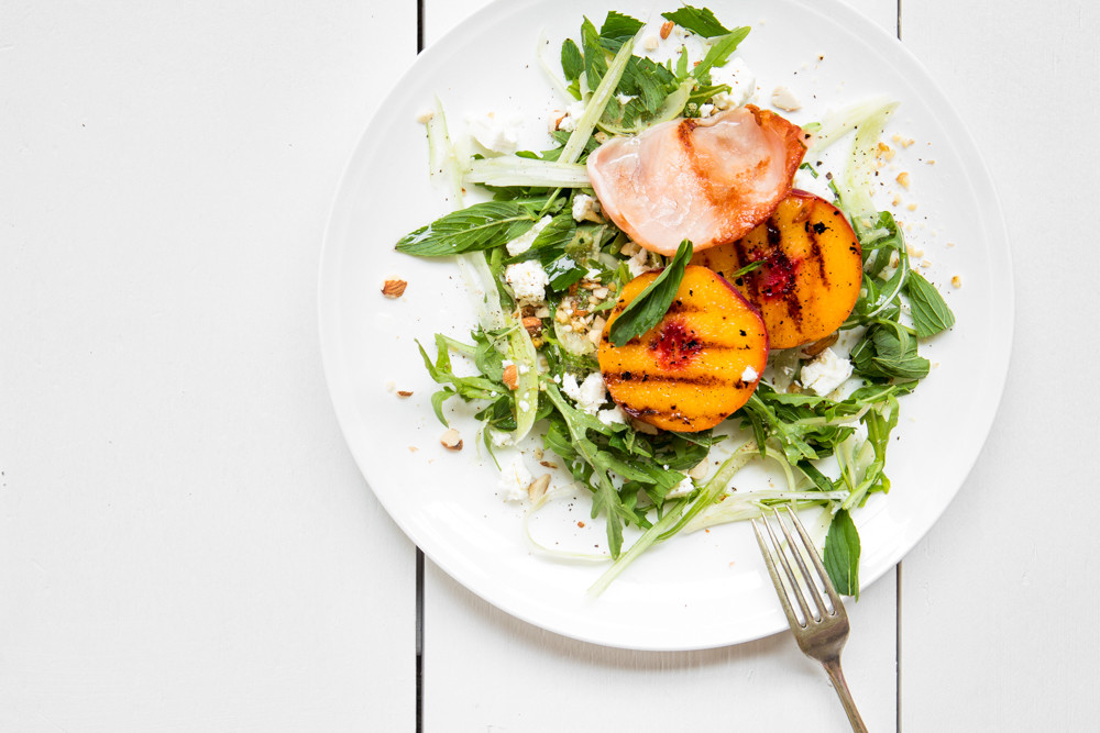 Grilled Peach & Bacon Salad