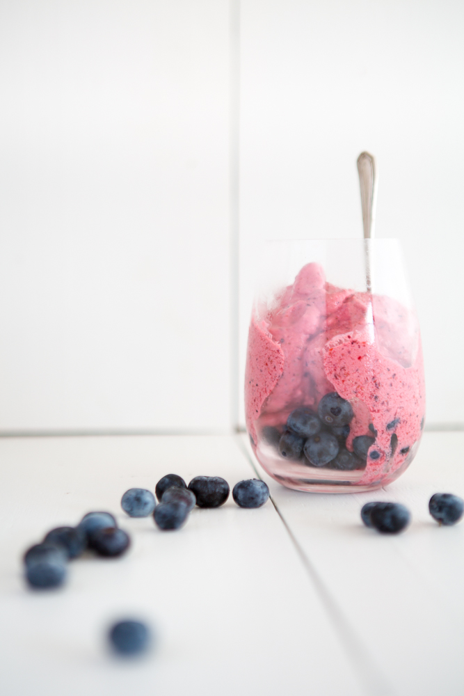 No-Fuss Berry “ice cream”