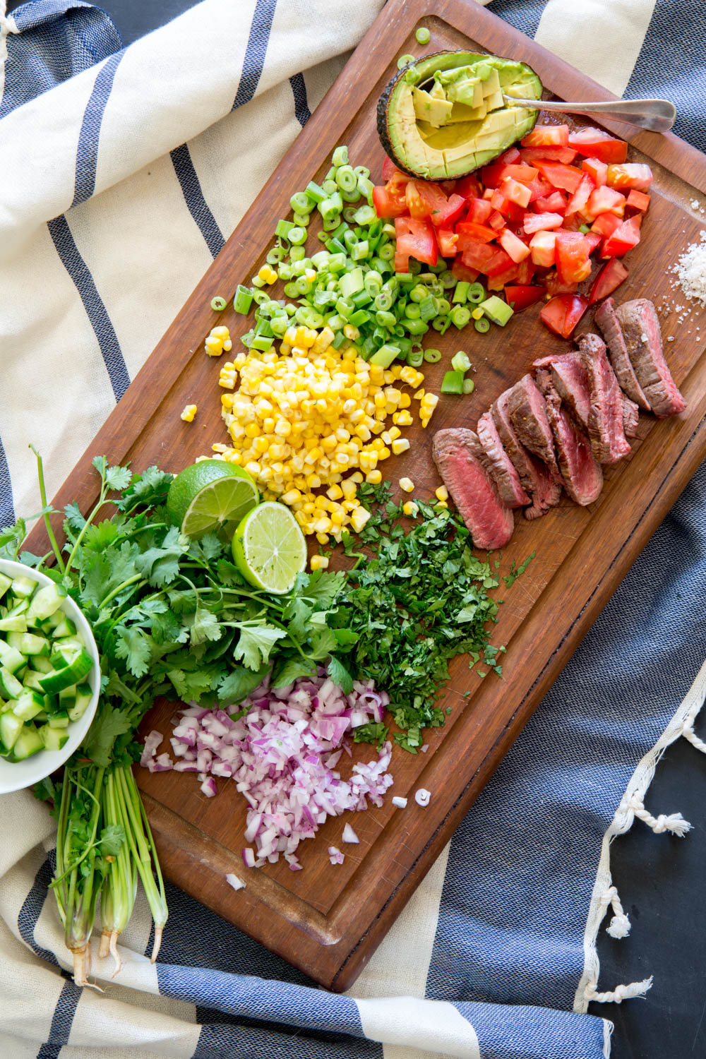 Mexican Salsa & Steak salad | Nadia Felsch