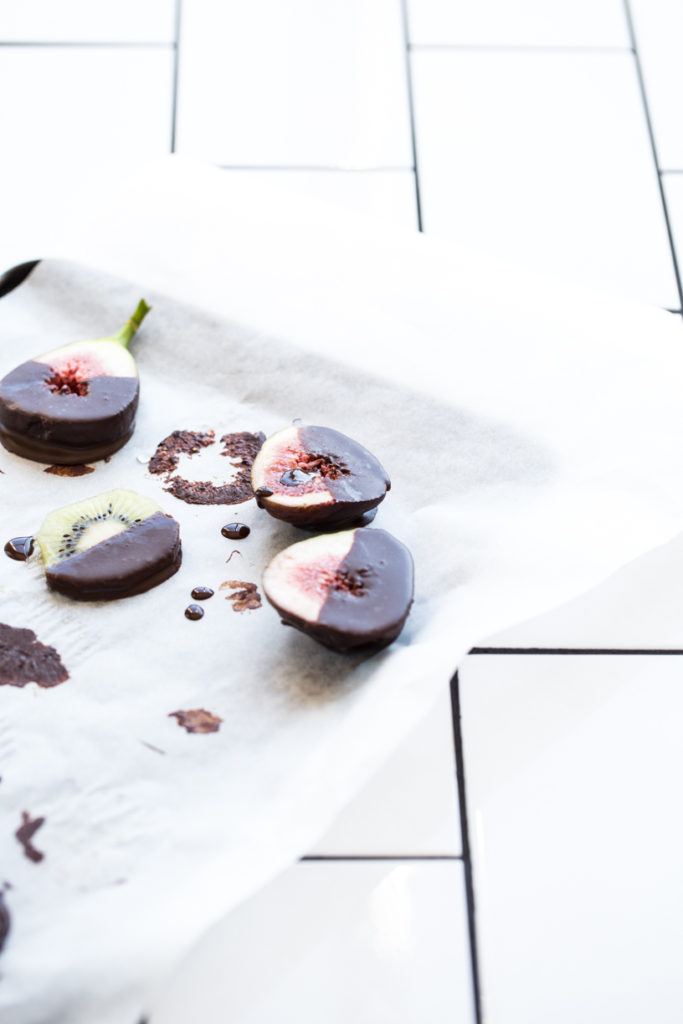 Chocolate-Dipped Fruit | Nadia Felsch